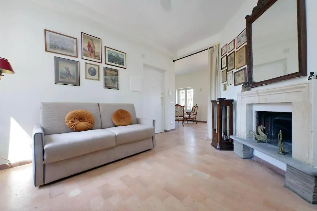 Anita Apartment Rome